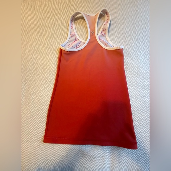 Ivviva Geometric Pink and White Tank Top - Picture 4 of 5